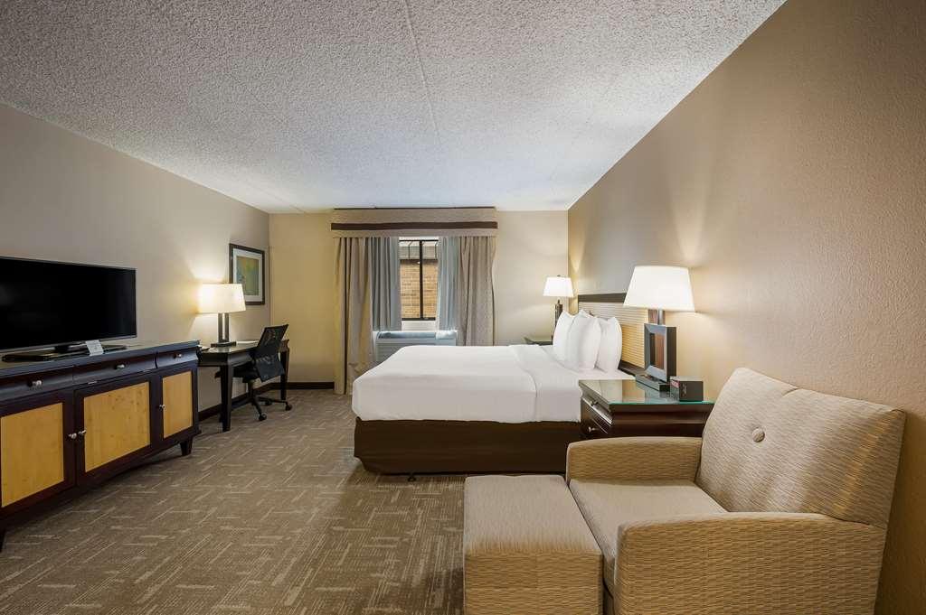 Best Western Detroit Livonia Værelse billede