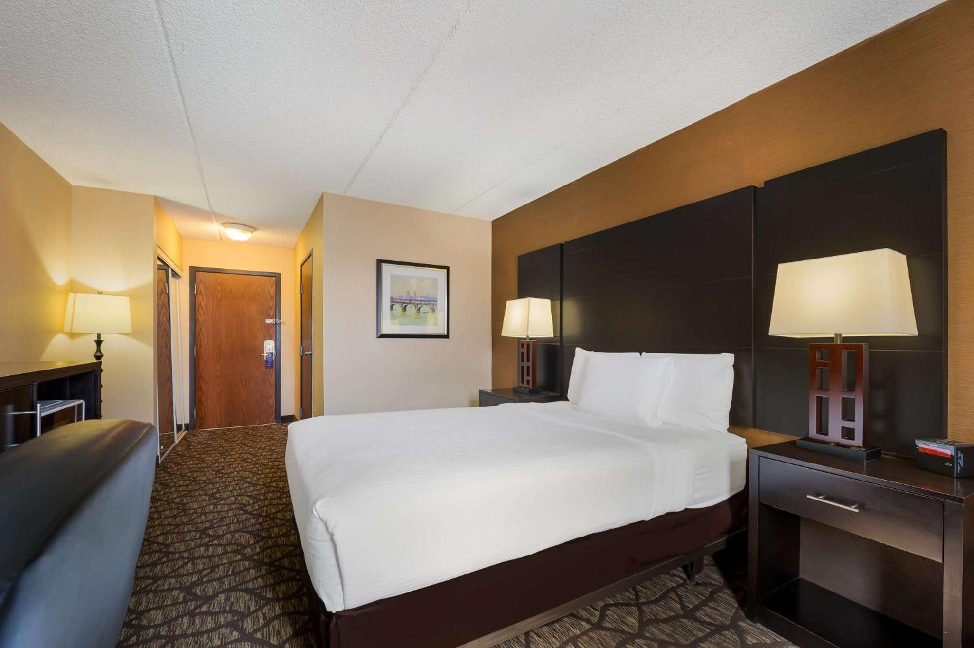 Best Western Detroit Livonia Eksteriør billede