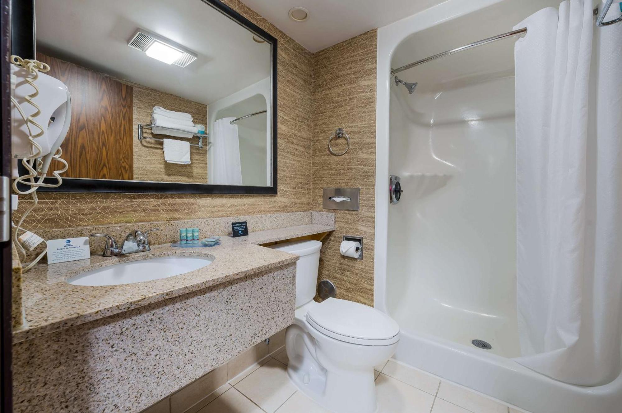 Best Western Detroit Livonia Eksteriør billede