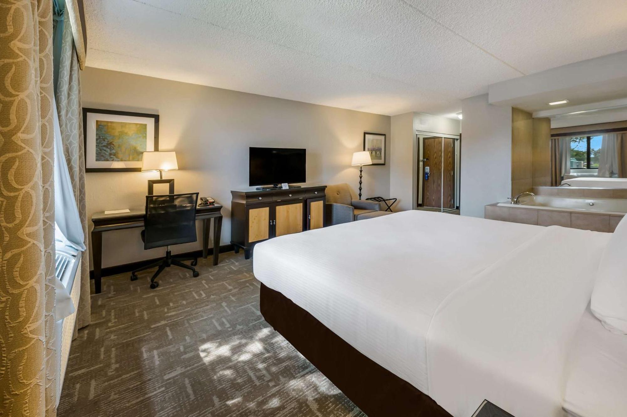 Best Western Detroit Livonia Eksteriør billede