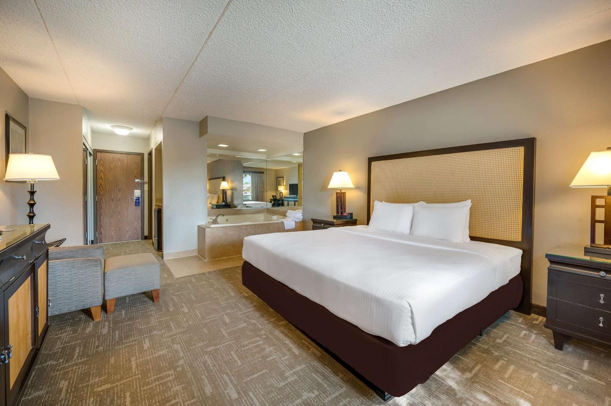 Best Western Detroit Livonia Eksteriør billede